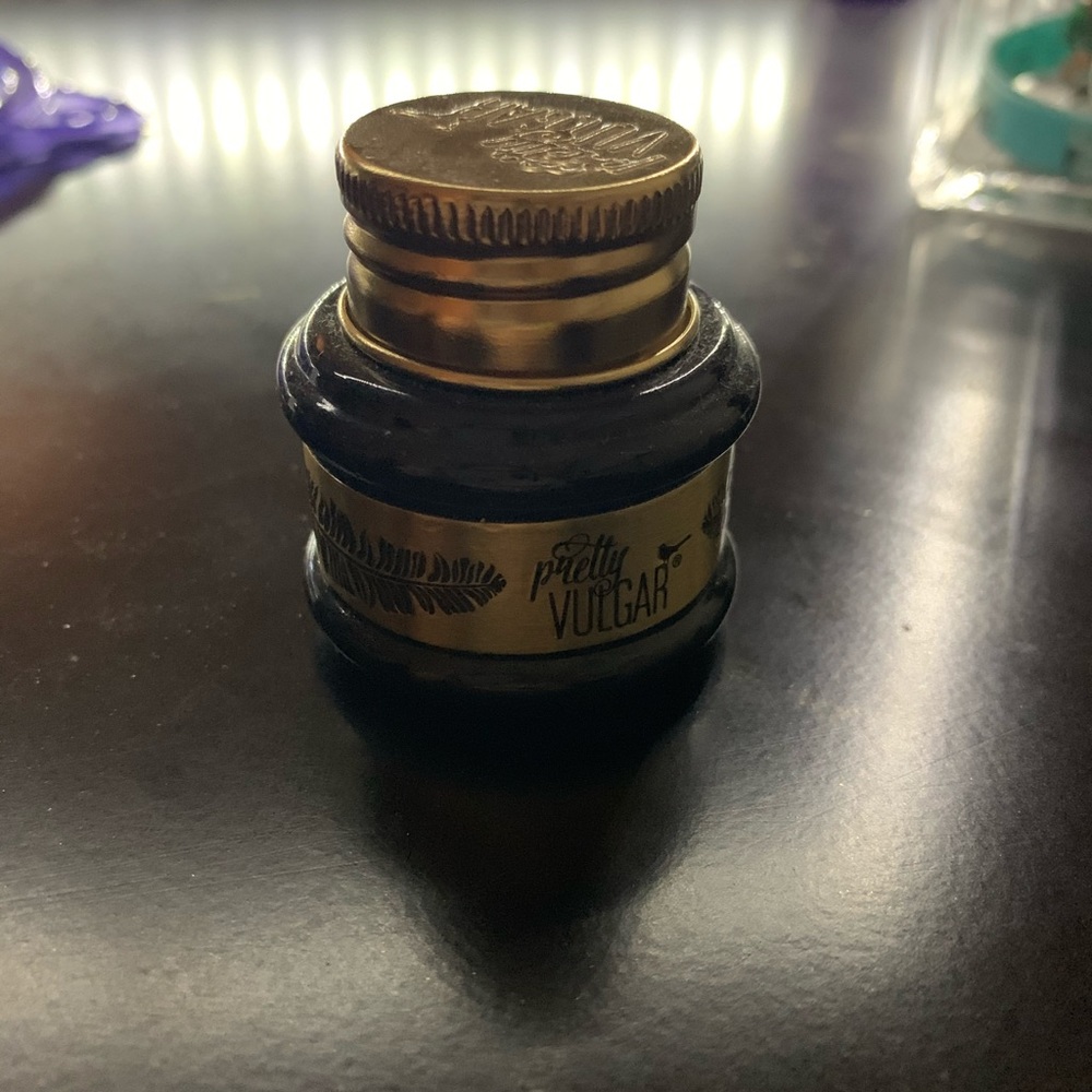 Pretty Vulgar Ink Gel Eyeliner- Black